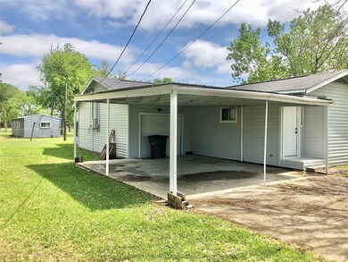 101 Cedarvale Rd, Bay City, TX 77414 - photo 3