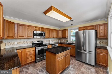 356 N Price St, Pottstown, PA 19464 - photo 6