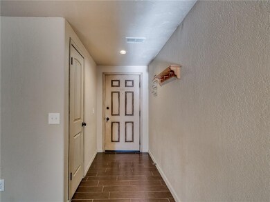 1004 Lapwing Rd, Edmond, OK 73003 - photo 5