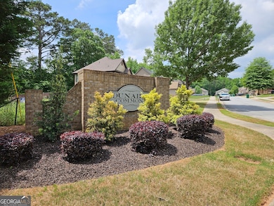 3943 Dunaire Dr, Stone Mountain, GA 30083 - photo 2