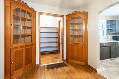 211 S Brooks St, Columbus, IN 47201 - photo 7