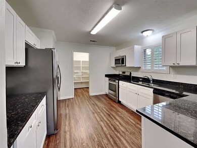 30538 Country Meadows Dr, Tomball, TX 77375 - photo 2