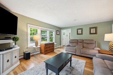 128 Pleasant St, Franklin, MA 02038 - photo 3
