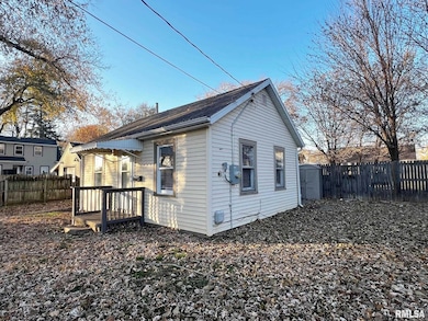 1411 E Crestwood Dr, Peoria, IL 61614 - photo 3