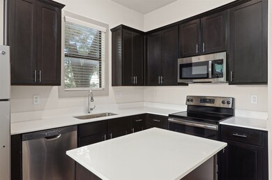 4509 Mount Vernon St unit 9, Houston, TX 77006 - photo 4