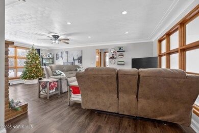 1744 Lora Ln, Defiance, OH 43512 - photo 7