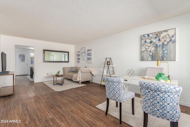 13840 N Newcastle Dr unit 211, Sun City, AZ 85351 - photo 5