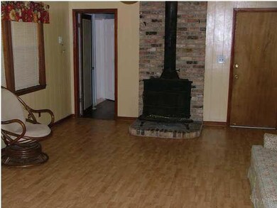 STOVE TO HEAT THE ENTIRE LIVING AREA IF YOU CHOOSE