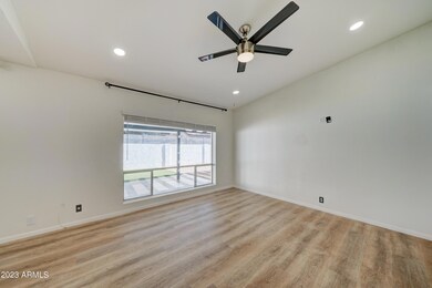 1805 N Tamarisk-6
