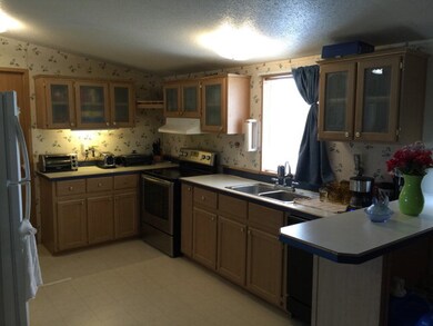 526 N 900 W, Blackfoot, ID 83221 - photo 3
