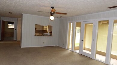 300 S Newcombe Ave, Donalsonville, GA 39845 - photo 5