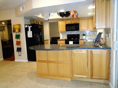 4632 W Lawrence Ln, Glendale, AZ 85302 - photo 6