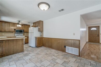 1112 Lapwing Rd, Edmond, OK 73003 - photo 7