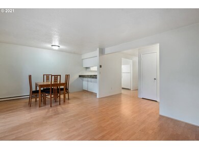 3930 Lake Grove Ave unit 1B, Lake Oswego, OR 97035 - photo 5
