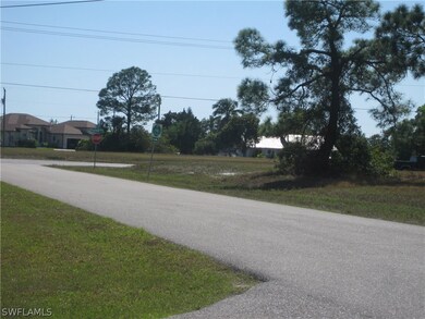 313 Diplomat Pkwy W, Cape Coral, FL 33993 - photo 5