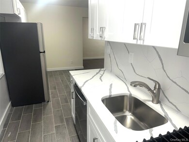 Hudson View unit 7A, Yonkers, NY 10701 - photo 6