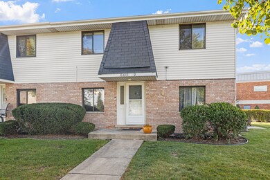 8411 162nd Place unit 28411, Tinley Park, IL 60487 - photo 2