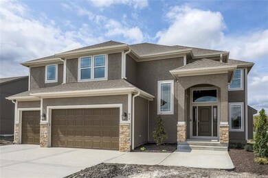 822 Cindy Ln, Raymore, MO 64083 - photo 3