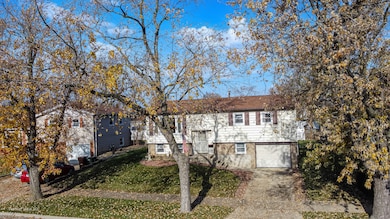 5918 Stuart Ln, Oak Forest, IL 60452 - photo 4