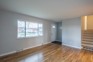 1513 Fahlander Dr N, Columbus, OH 43229 - photo 4