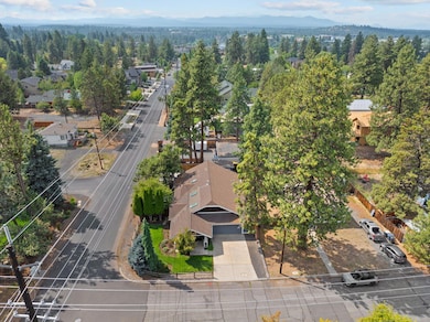 977 SW Hill St, Bend, OR 97702 - photo 3