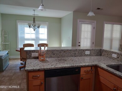 Kitchen - Dining Combo