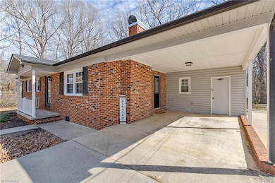 525 Chaney Rd, Asheboro, NC 27205 - photo 6