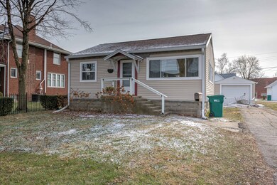 101 E Overton St, Tuscola, IL 61953 - photo 2