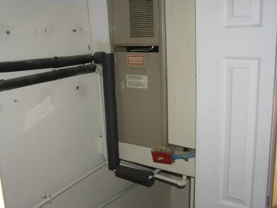 Emerson Mills unit 303, Pembroke, NH 03275 - photo 7