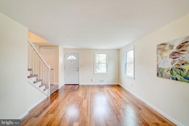 4339 Eldone Rd, Baltimore, MD 21229 - photo 3