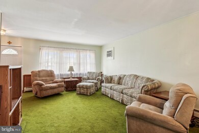 208 Woodlawn Rd, Norristown, PA 19401 - photo 3