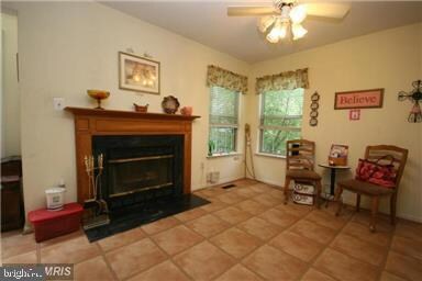 15640 Montview Dr, Dumfries, VA 22025 - photo 6