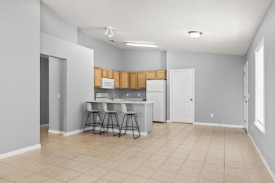 05-20250828 7464 Autumn Trace Blvd 009