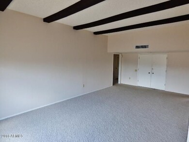 023-227192 great room (3) (640x480)