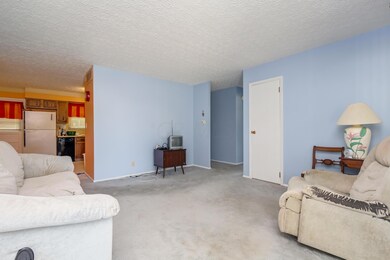 158 Darien Ave-3