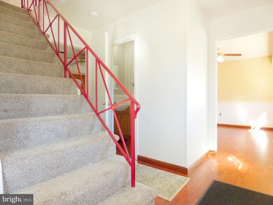 12702 Kernwood Ln, Bowie, MD 20715 - photo 3