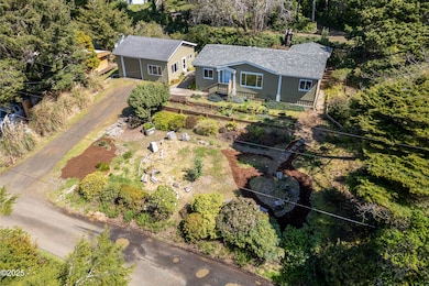 10695 NW JUNIPER (EXTERIOR) (22)
