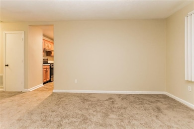 839 Middle Dr, Whiteland, IN 46184 - photo 2