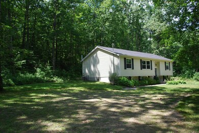 1097 Hubbardston Rd, Barre, MA 01005 - photo 2