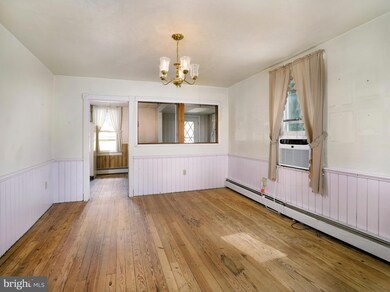 201 Mary St, Downingtown, PA 19335 - photo 5