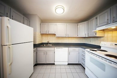 125 Trapelo Rd unit 36, Belmont, MA 02478 - photo 3