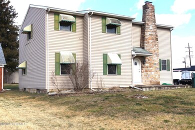 1231 E Front St, Berwick, PA 18603 - photo 3