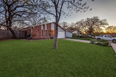 2712 Scenic Hills Dr, Bedford, TX 76021 - photo 2