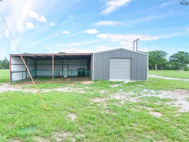 145 Wynn Rd unit 145 WINN RD, Bowie, TX 76230 - photo 3