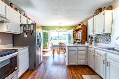 408 N Melching Dr, Ossian, IN 46777 - photo 3