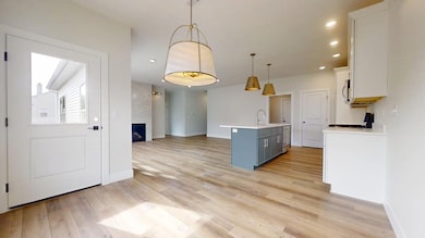 3811 Boulder Ridge Dr, Champaign, IL 61822 - photo 3