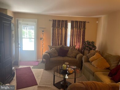 8634 Rock Oak Rd, Parkville, MD 21234 - photo 4