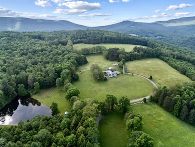 611 Simmons Rd, Chester, VT 05143 - photo 3