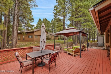 5240 E Mockingbird Dr-007
