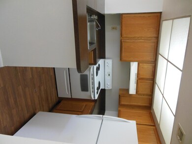 708 Executive Center Dr unit 33, West Palm Beach, FL 33401 - photo 2